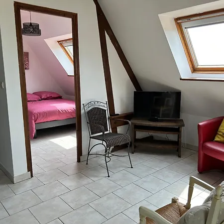 Lee De Nira * Bonneville-sur-Touques